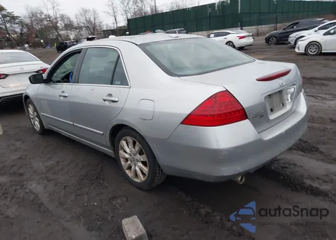 2007 Honda Accord 3.0 Ex from USA, damaged, VIN 1HGCM665X7A024321